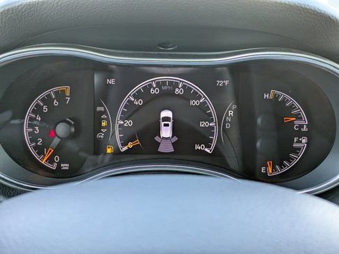 Used 2019 Jeep Grand Cherokee Laredo w/ Laredo X Package image 24