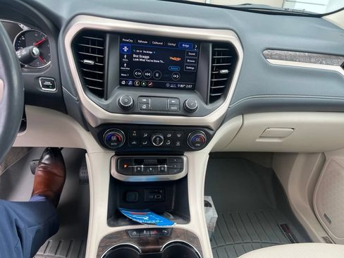 Used 2020 GMC Acadia Denali w/ Trailering Package AWD/4WD image 16