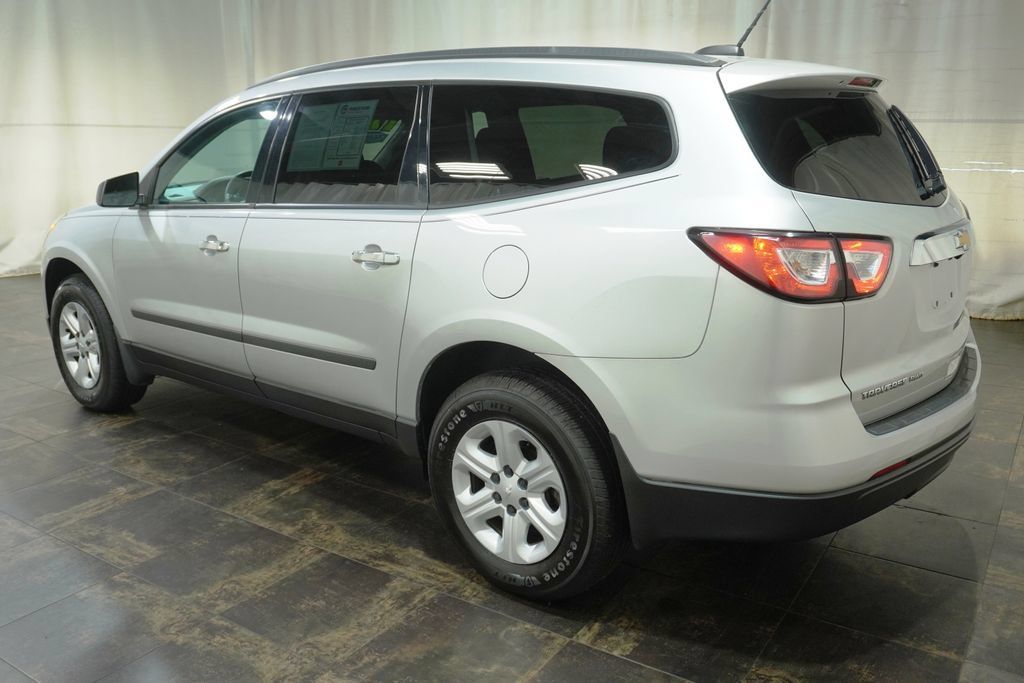 Used 2017 Chevrolet Traverse LS AWD/4WD image 8