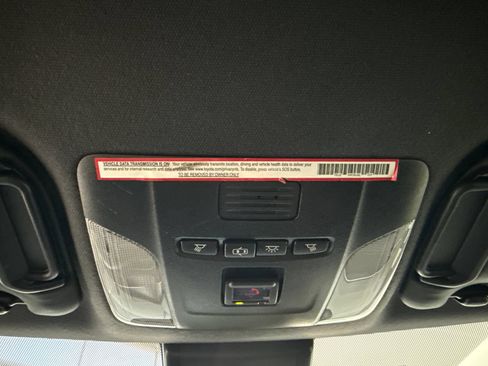 Used 2022 Toyota Corolla SE FWD image 33