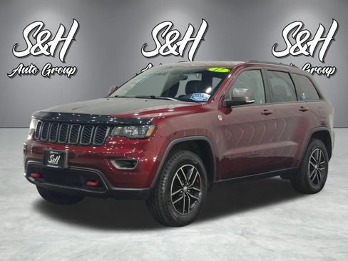 Used 2017 Jeep Grand Cherokee Trailhawk image 13