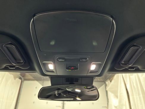 Used 2026 Toyota Camry SE FWD image 41