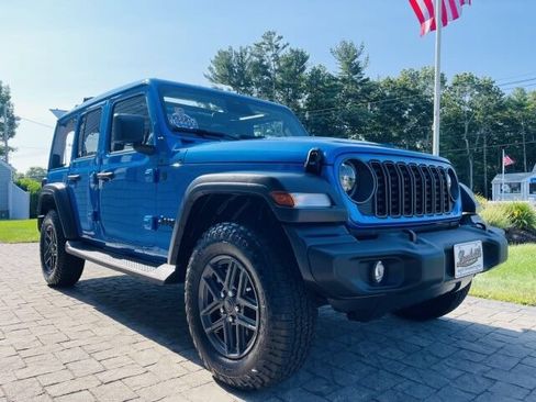 Used 2026 Jeep Wrangler Unlimited Sport AWD/4WD image 4