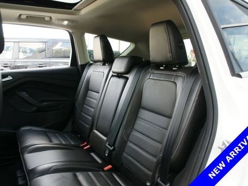 Used 2017 Ford Escape Titanium image 29