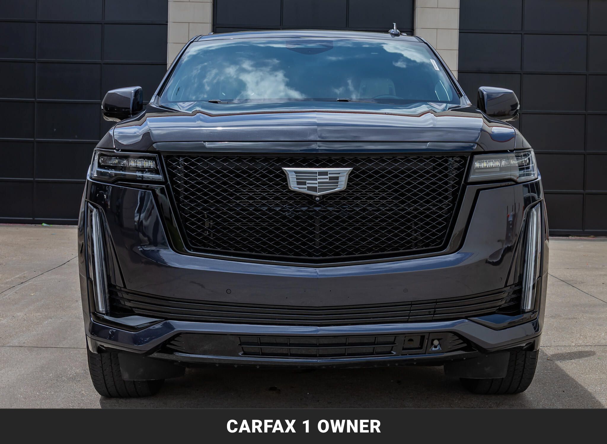 Used 2022 Cadillac Escalade Sport w/ Touring Package AWD/4WD image 3
