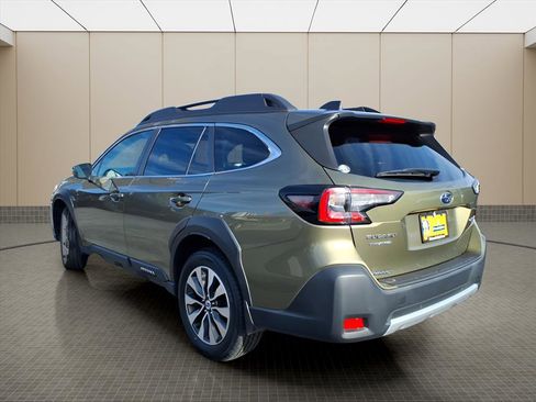 Used 2023 Subaru Outback Limited XT image 4