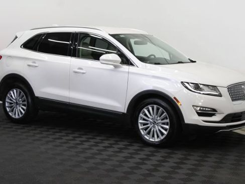 Used 2019 Lincoln MKC Premiere FWD image 3
