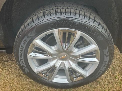 Used 2021 Chevrolet Tahoe High Country w/ Premium Package image 30