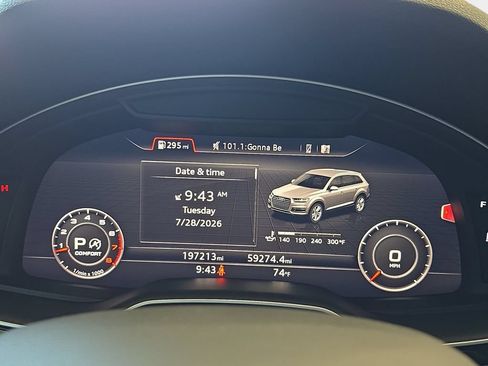 Used 2017 Audi Q7 3.0T Prestige AWD/4WD image 22