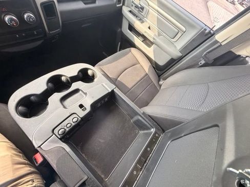Used 2019 RAM 1500 Warlock AWD/4WD image 29