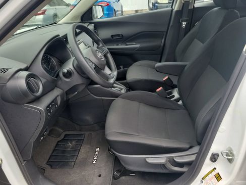 Used 2024 Nissan Kicks S FWD image 17