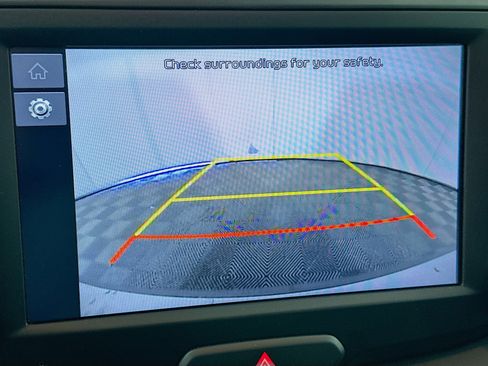 Used 2025 Kia Soul LX w/ LX Technology Package image 22