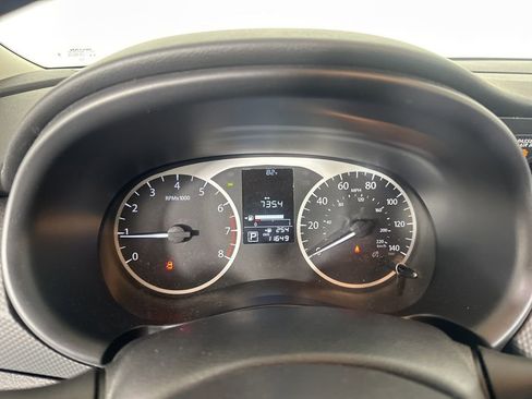 Used 2025 Nissan Kicks S image 13