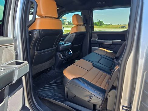Used 2023 Ford F150 Platinum AWD/4WD image 16