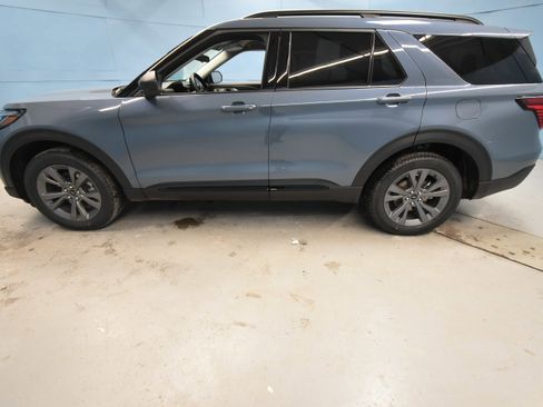 New 2026 Ford Explorer Active image 30