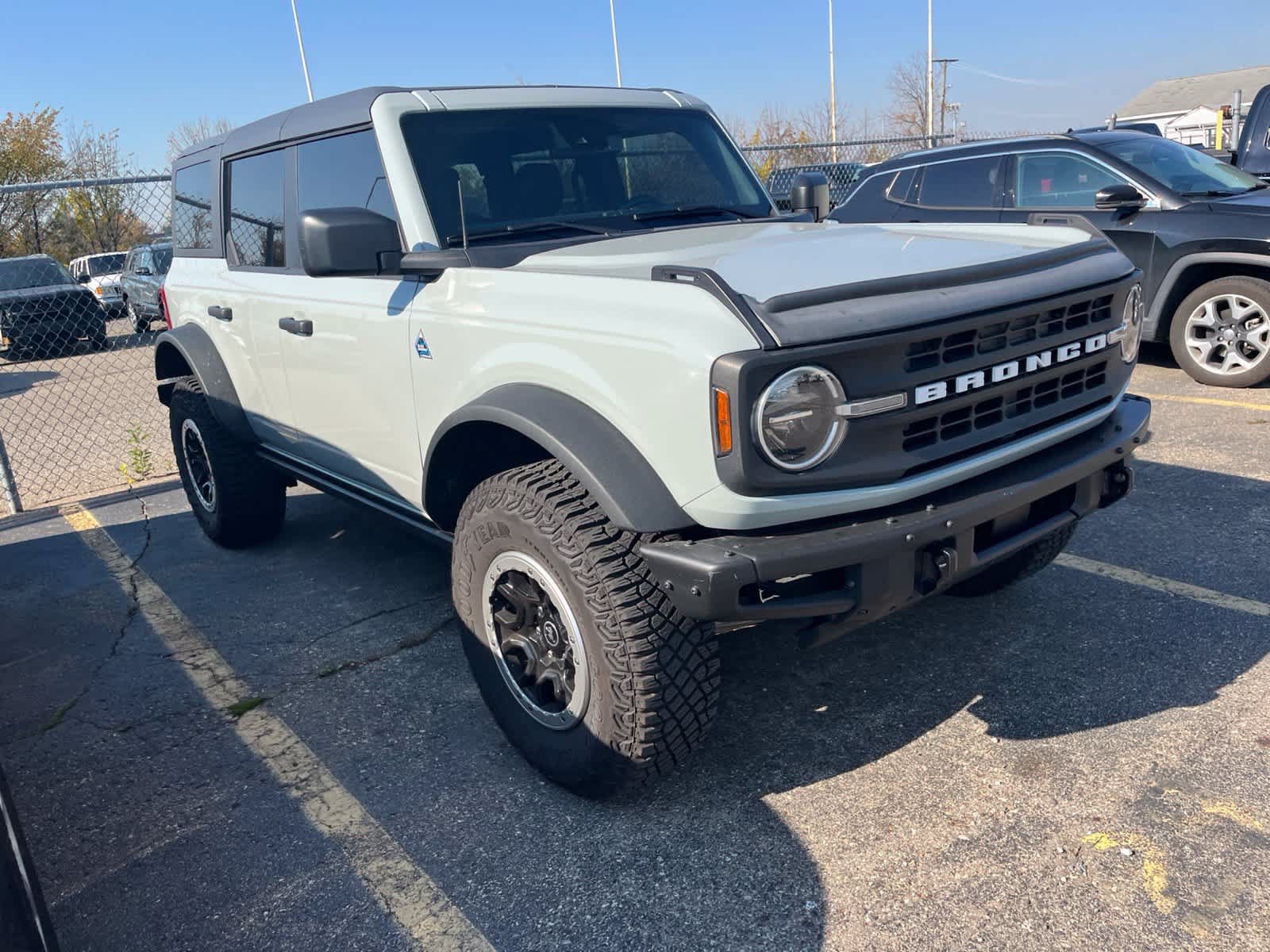 Used 2022 Ford Bronco Black Diamond w/ Sasquatch Package AWD/4WD image 19