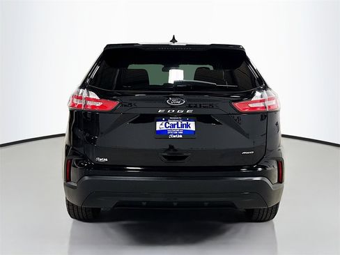 Used 2022 Ford Edge SE image 5