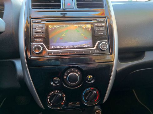 Used 2018 Nissan Versa Note SV image 4