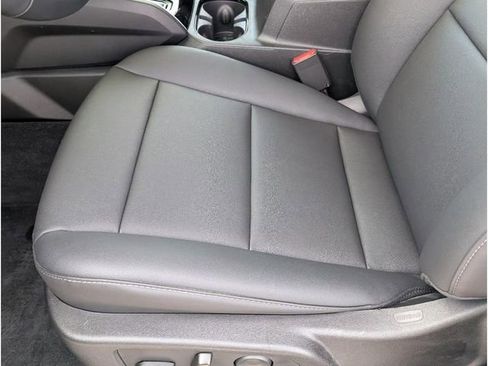 New 2025 Chevrolet Colorado LT w/ LT Convenience Package image 25