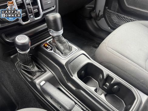 Used 2022 Jeep Wrangler Unlimited Sport AWD/4WD image 11