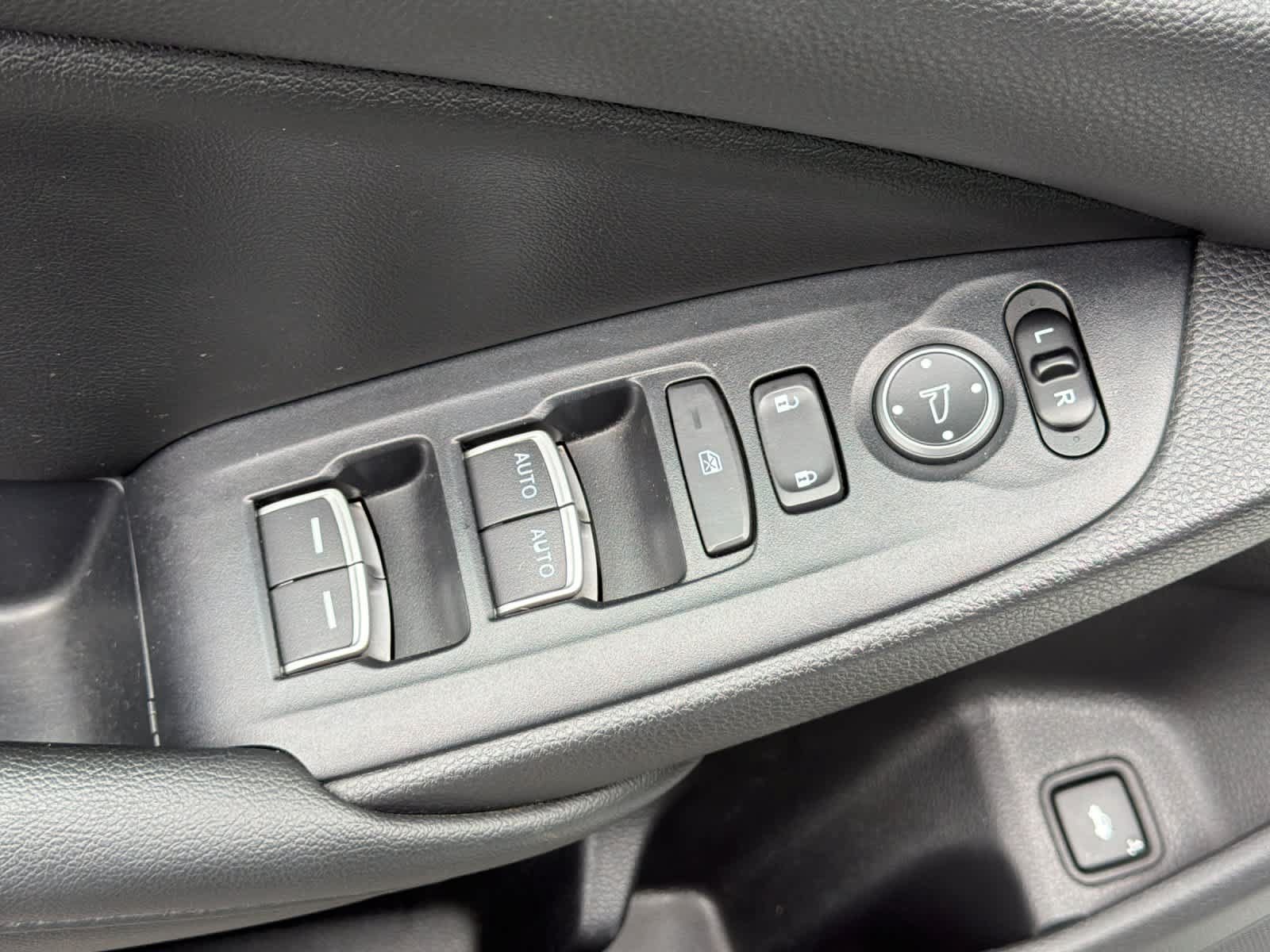 Used 2019 Honda Accord LX image 13