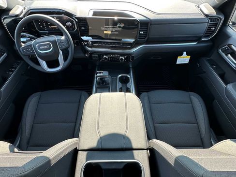New 2026 GMC Sierra 1500 Elevation image 18