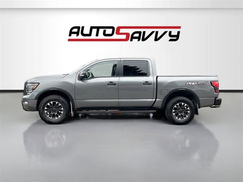 Used 2021 Nissan Titan PRO-4X w/ Pro-4x Convenience Package image 4