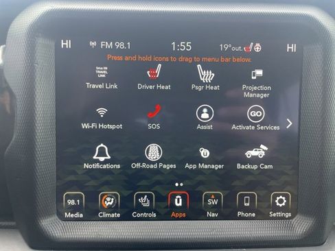 Used 2022 Jeep Wrangler Unlimited Sahara image 4