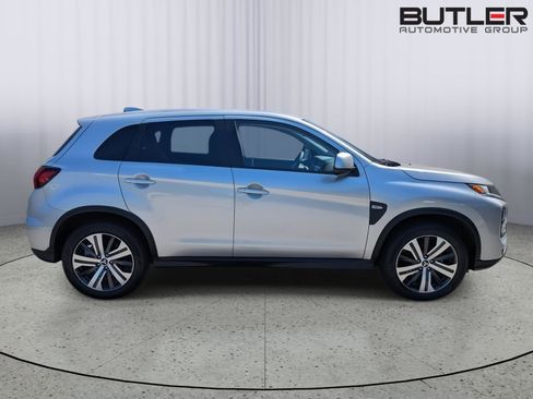 Used 2025 Mitsubishi Outlander Sport ES AWD/4WD image 9