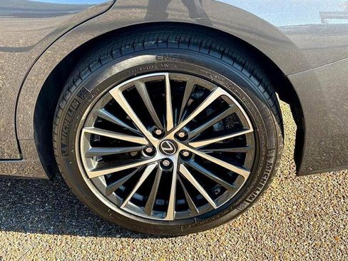 Used 2024 Lexus ES 350 w/ Premium Package image 51