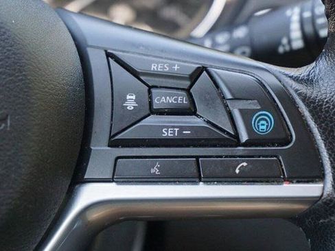 Certified 2022 Nissan Rogue Sport SL image 29