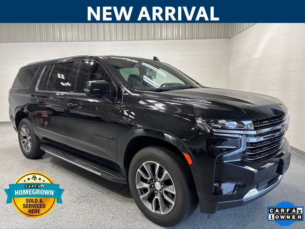 Used 2021 Chevrolet Suburban LT w/ LT Signature Plus Package AWD/4WD image 1