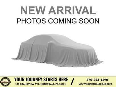 Used 2020 Jeep Cherokee Latitude Plus w/ Comfort/Convenience Group