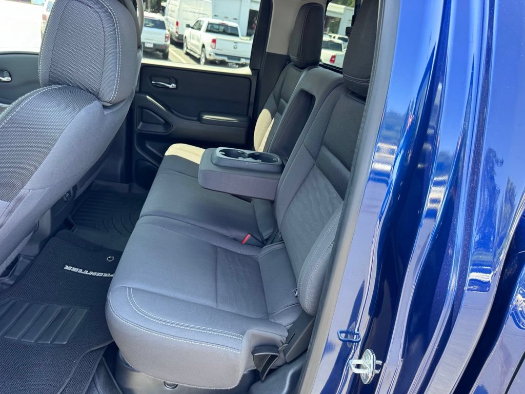 Used 2023 Nissan Frontier SV w/ SV Convenience Package AWD/4WD image 27