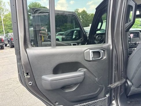 Used 2023 Jeep Wrangler Unlimited w/ Cold Weather Group AWD/4WD image 30