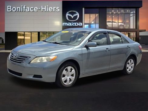 Used 2007 Toyota Camry LE FWD image 2
