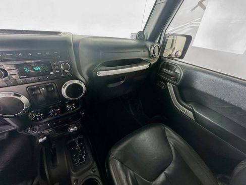 Used 2013 Jeep Wrangler Sahara w/ Connectivity Group image 11