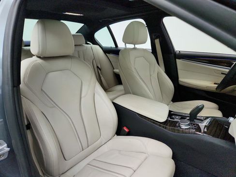 Used 2019 BMW 530i 530i w/ Convenience Package image 29