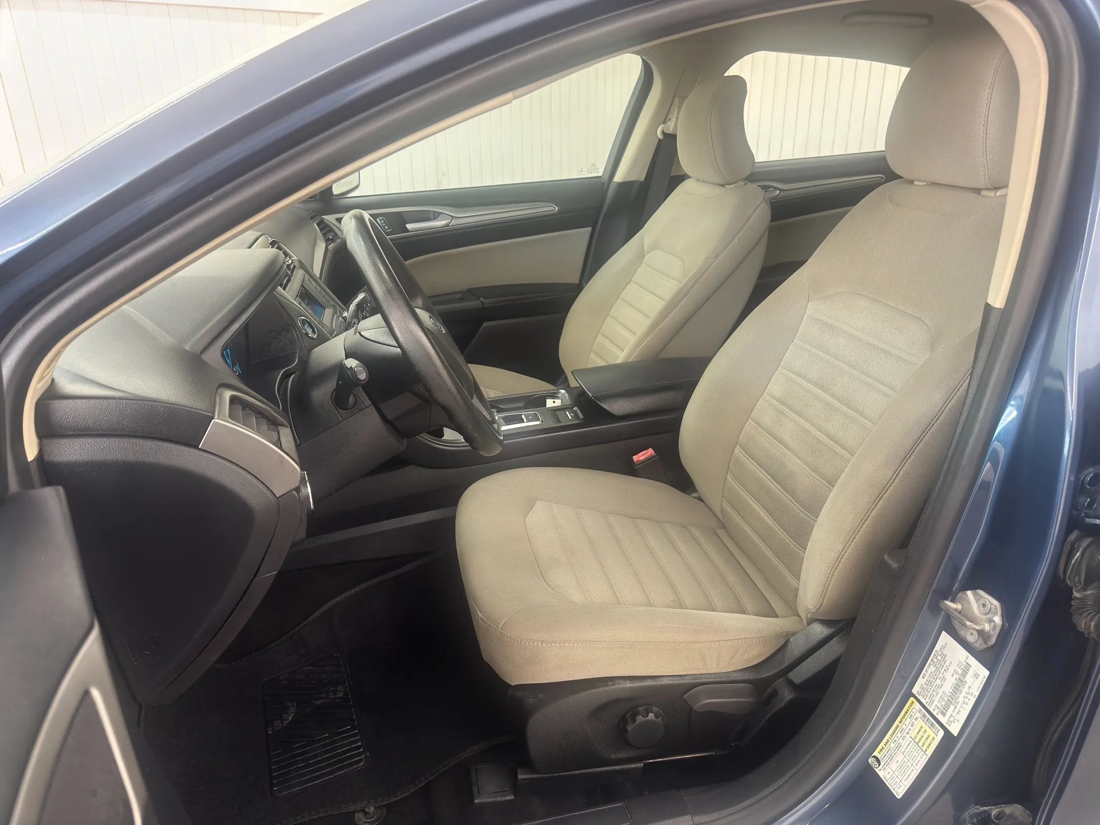 Used 2019 Ford Fusion S FWD image 9