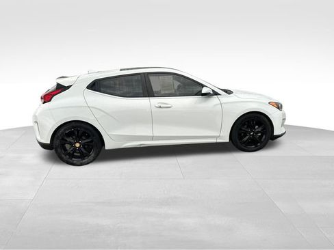 Used 2020 Hyundai Veloster 2.0 Premium image 6