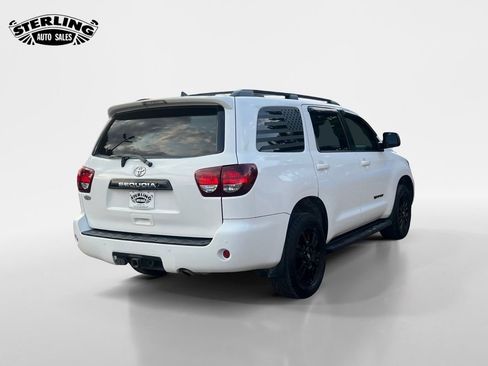 Used 2019 Toyota Sequoia TRD Sport image 5