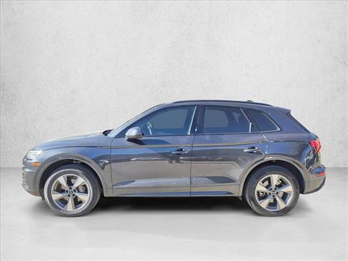 Used 2020 Audi Q5 2.0T Premium w/ Titanium Sport Package image 8