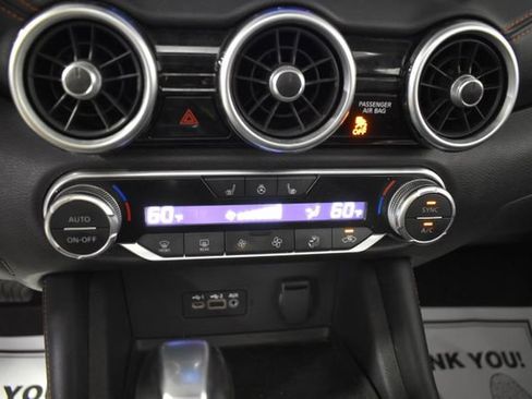 Used 2023 Nissan Sentra SR w/ SR Premium Package FWD image 25