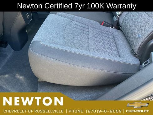 Used 2024 Chevrolet Equinox LT w/ LPO, Floor Liner Package FWD image 35