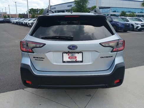 Used 2024 Subaru Outback Onyx Edition AWD/4WD image 6