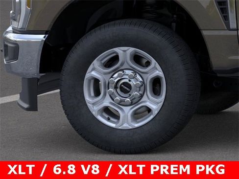 New 2026 Ford F250 XLT w/ XLT Premium Package image 19
