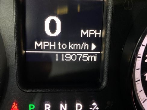 Used 2016 RAM 2500 Tradesman w/ Chrome Appearance Group AWD/4WD image 11