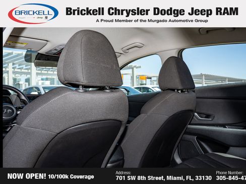 Used 2022 Hyundai Elantra SEL image 17