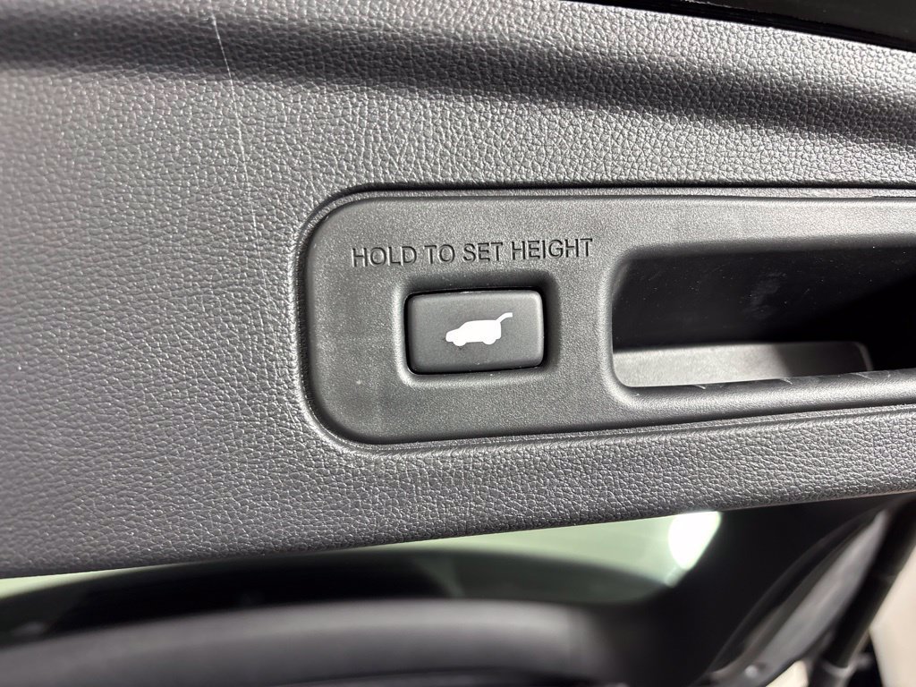 Certified 2024 Acura MDX w/ Technology Package FWD image 22