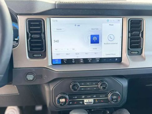 Used 2025 Ford Bronco Outer Banks w/ Sasquatch Package image 19